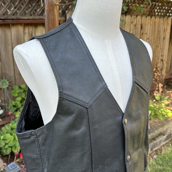Genuine Leather Motorcycle Vest Sz 42 W/ Harley-Davidson POW Veteran Patches - Picture 3 of 14